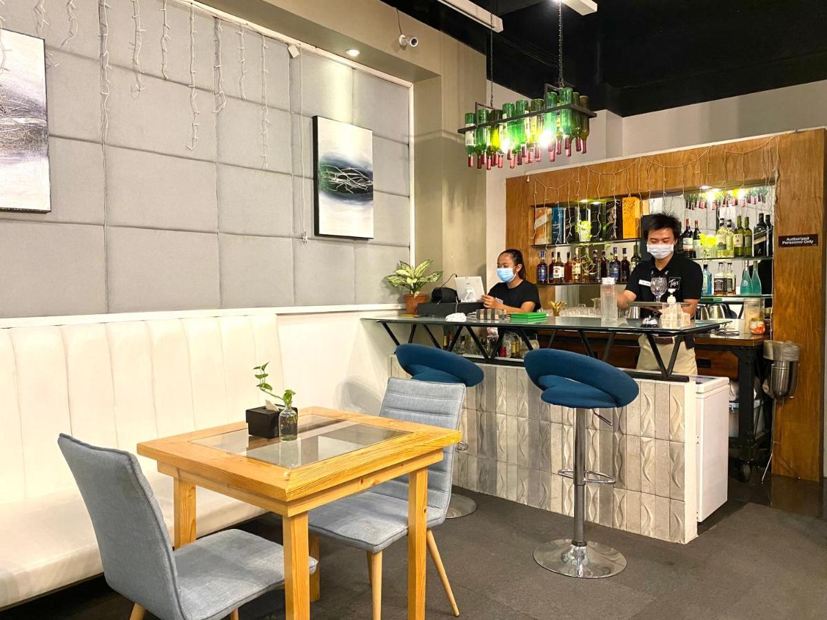 Tely'S Bed & Breakfast Iloilo Powered By Cocotel 外观 照片