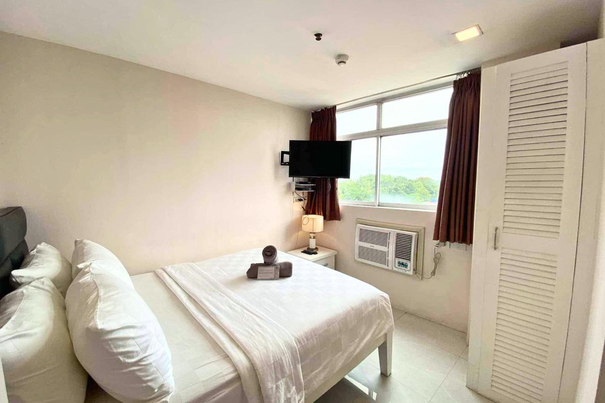 Tely'S Bed & Breakfast Iloilo Powered By Cocotel 外观 照片
