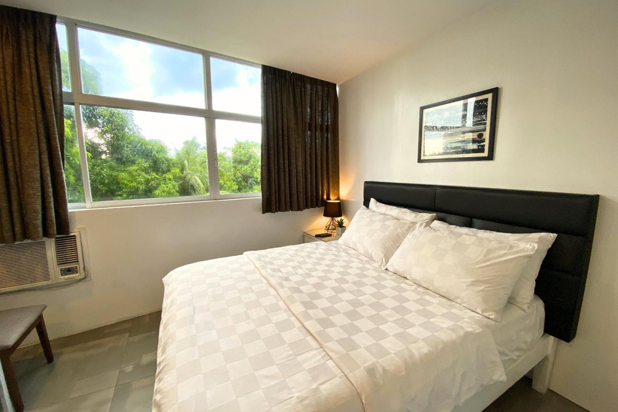 Tely'S Bed & Breakfast Iloilo Powered By Cocotel 外观 照片